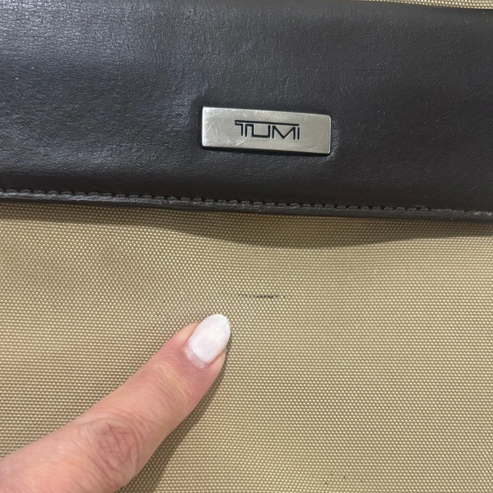 Tan Tumi |Bag